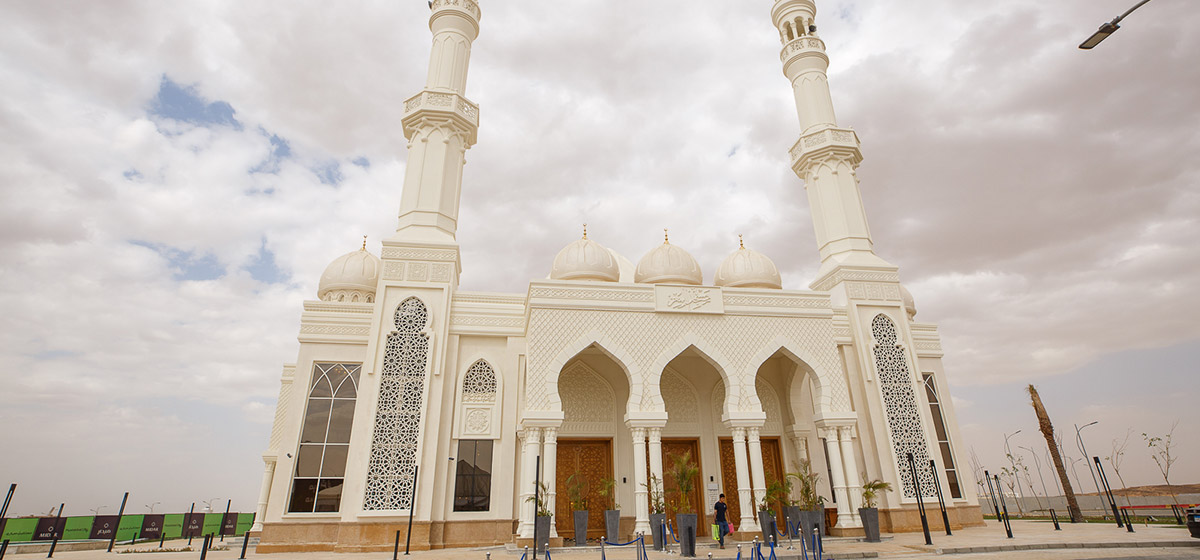 "ميدار" تفتتح مسجد " المعز " في مدينة "مستقبل سيتي" بشرق القاهرة في أحد أكبر المناطق الخدمية بالمدينة "ميركاتو"